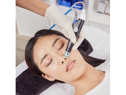 サロンドシェリ 人形町 水天宮前の写真