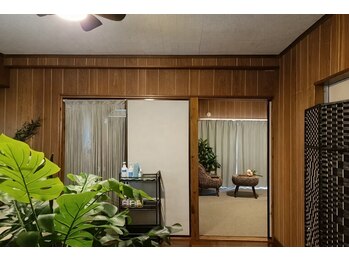 ヒュッゲ(Hygge)/「深呼吸したくなる入口」
