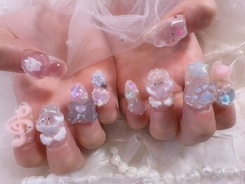 ミイネイル(Me nail)の写真/【持ち込みデザインOK！】豊富なパーツとつけ放題メニューで、自分だけのネイルアートを楽しめます♪