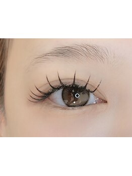 ナチュラル上品な目元にしたい