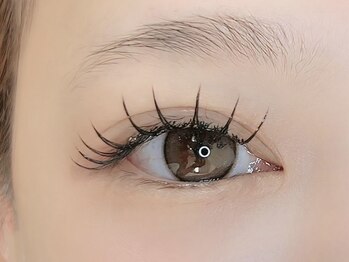 オー(Oo.)の写真/【まつげのお悩み解決】アイライン効果◎自社開発の最先端LEDと超柔エクステ!圧倒的な軽さと持続力を実現