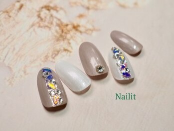 リーフホロ Nail ￥8400【￥9240】