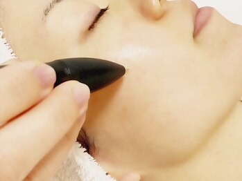 ピーナップ(P-nap)の写真/【本気でシミケアしたい方へ】肌に合わせた角質ケアで美容液が浸透しやすい肌へ導きます◎