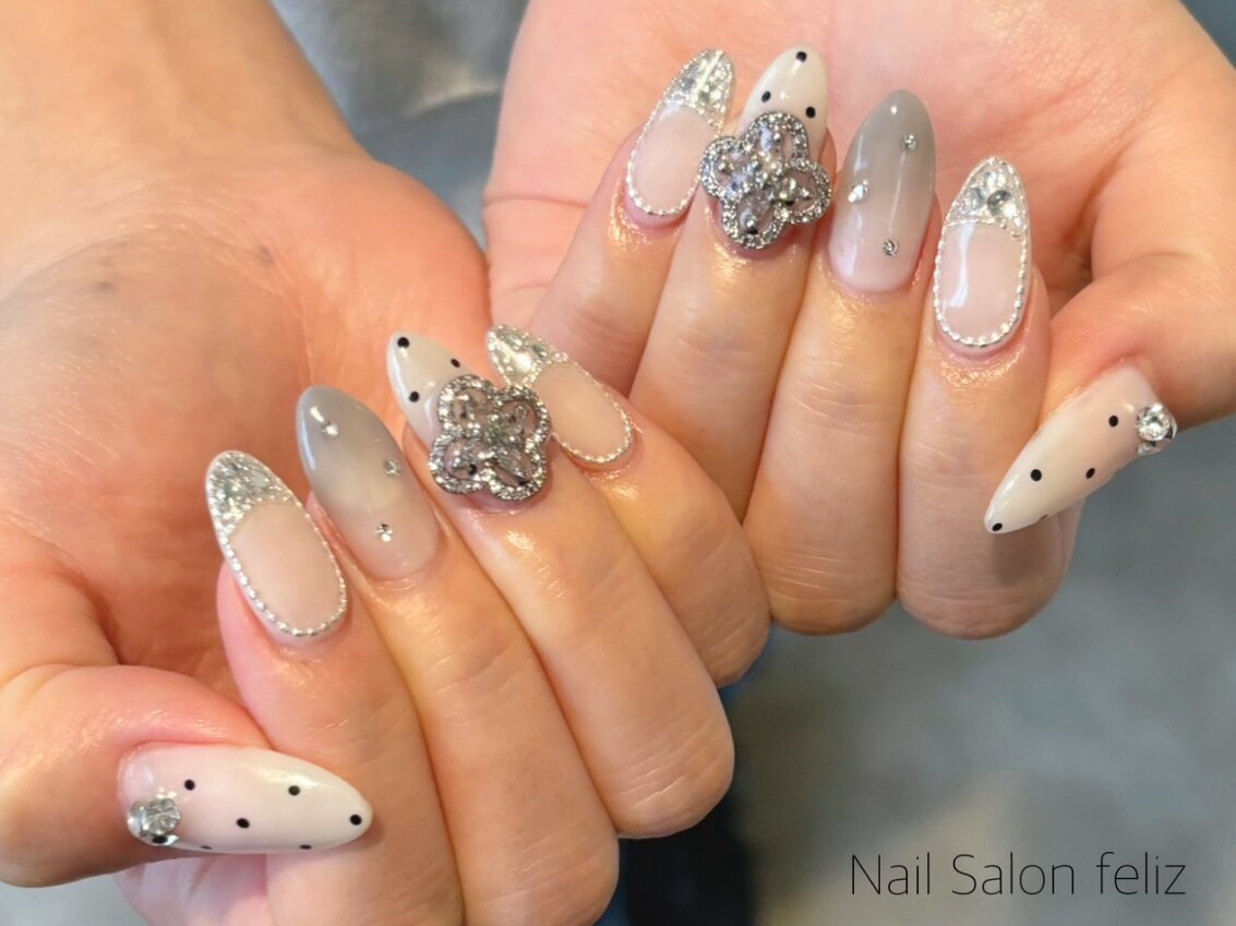 2026年冬トレンド】ガーリーのネイルデザイン集｜人気順｜126ページ目