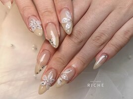 秋のフラワーネイル