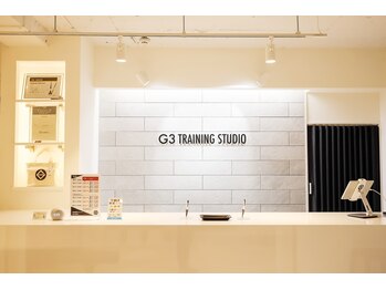 トレーニングスタジオ G3/受付カウンター