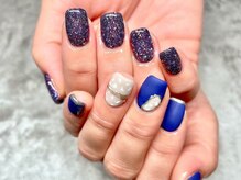 プピル(PUPIL)/おしゃれアシンメトリーネイル！