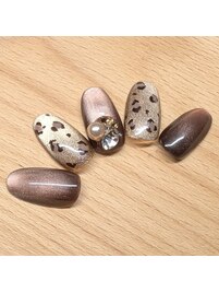 レオパードネイル