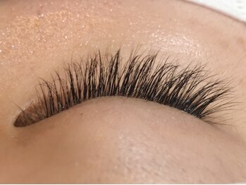 アカラ(acala)/セーブル×ボリュームラッシュ