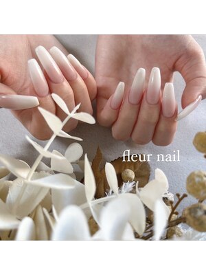 fleur nail