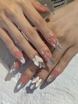 アヤネイルズ アンド アイラッシュ(AYA NAILZ.＆Eyelash)/キラキラワンホン風ネイル
