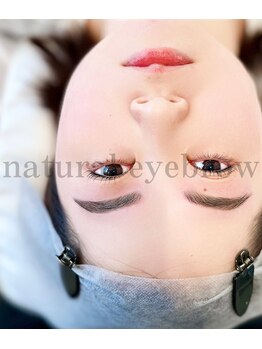 オンス(onth.)/ナチュラルな眉毛デザイン