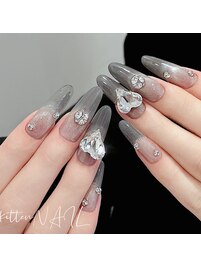 チップ長さ出し10本デザイン。