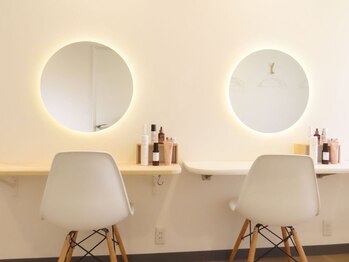 サロン ド リアン(salon de lien)/フロント