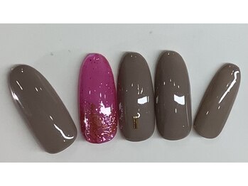 埋め込みネイル