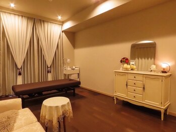 メグムサロン(Megumu Salon)/空ルート/肩こり腰痛/マッサージ