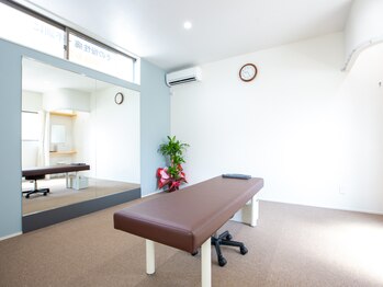 ハレ カラダ 長浜/店内