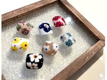 ネイルサロン あかねいろの雰囲気（手描きのマリメッコ風フットデザイン。持ち込みもOK!）