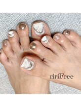 リリフリー(riri Free)/もやもやニュアンスネイル