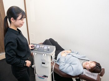 ケアルーム 綱島(CARE room)/EMSで出産後のお腹を引き締よう!