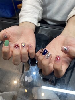 ルアウアオ(LUAU Ao)/ポップで個性的に！