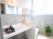 マシュー(MACHOU)/内観-お化粧室-