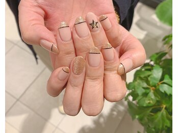 ネイルズ ララ(nails Lala)/大人可愛いデザイン。