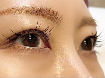 アイナ ネイルアンドアイラッシュ 秋葉原店(Aina Nail&Eyelash)の写真/《平日16時迄限定◇ラッシュリフトorパリジェンヌ¥5000》トレンドの韓国風束感などお好みのカールをご提案*