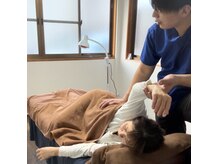 松山鍼灸マッサージ院の雰囲気（リラックスして女性の方でも安心してマッサージが受けられます！）