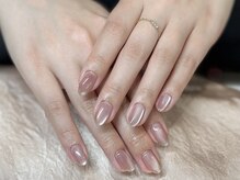 アル(AR)の雰囲気（マグネットネイル）