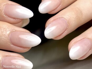 ヌーベルネイル(Nouvelle Nail)/白グラデ ベイビーブーマー