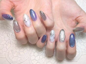 ポ ミニヨン(Pot mignon)/キラキラ雪ネイル