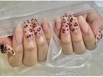 アリイネイルズ(ALII Nails)/隠れハートアニマル
