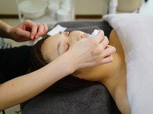 ユカリス(Yu.charis)/REVIハーブピーリング施術工程♪