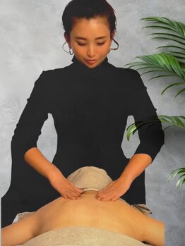 salon ONLYの写真/【極上の休息】その場しのぎのケアは卒業!京都希少"ハンドセラピス"の微弱電流で、蓄積疲労を根本解消♪