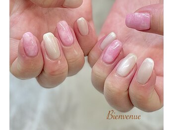 ビアン(Bienvenue)の写真/ケアメニューはもちろん、シンプル~ニュアンスまで豊富にご用意◎大人女子のための華やかで上品な指先へ♪