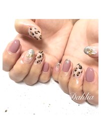 パーツでフラワーネイル