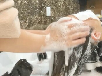 リノン(Linon)の写真/美容師×宮崎トップクラスの極上ヘッドスパ☆頭骨から髪,まつ毛まであなたのなりたいを叶える凄腕サロン☆