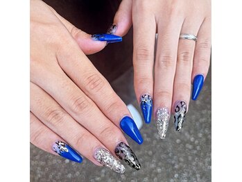 ブルーとヒョウ柄スカルプ!