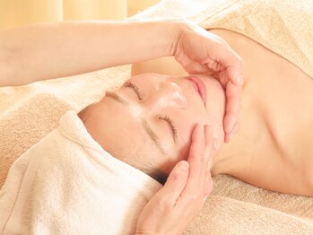 キュステ(kuste)/フェイシャル[ひばりヶ丘/所沢]