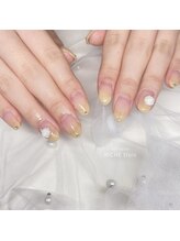 リッシュ トロワ(RICHE trois)/キャラメルグラデ×バラネイル