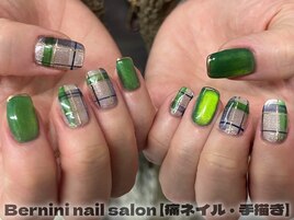 秋葉原ネイル/手描きネイル/銀座