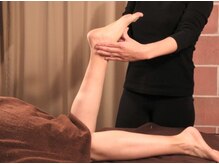 ボディメイクサロン アクア(aqua)/足の甲は意外と疲れてるんです