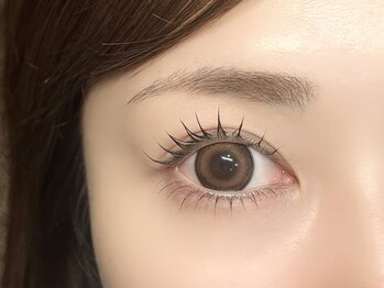 アース コアフュールボーテ 東松山店(EARTH coiffure beaute)の写真/お顔の印象は眉毛で決まる！プロがトレンドを取り入れつつ、アナタに似合う眉毛をご提案♪