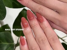 ネイルドットスタジオ 堺筋本町(NAIL DOT STUDIO)/肌なじみ系ピンクレッド