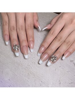 エムズネイル(M’s NAIL)/キラキラフレンチ☆