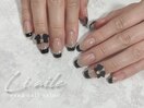 黒フレンチネイル