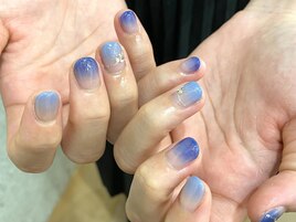 爽やかブルーネイル