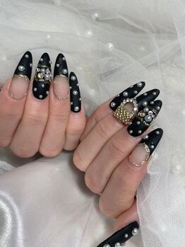 ルアナ アイリー(lu'ana ily)の写真/イベントの多いこの季節におすすめな派手ネイル/長さだしも可能♪お気に入りの指先で冬を楽しんで☆