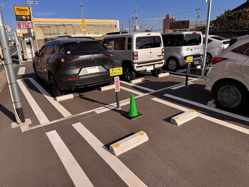 アロマアネラ アクア(Aroma Anela × AKUA)/無料専用駐車場をご利用ください